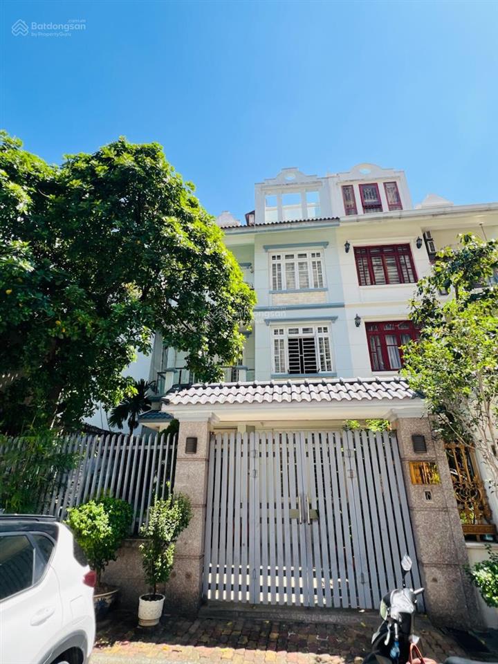 Ba đình  biệt thự sân vườn  2 thoáng  vỉa hè  view sân chơi  lô góc