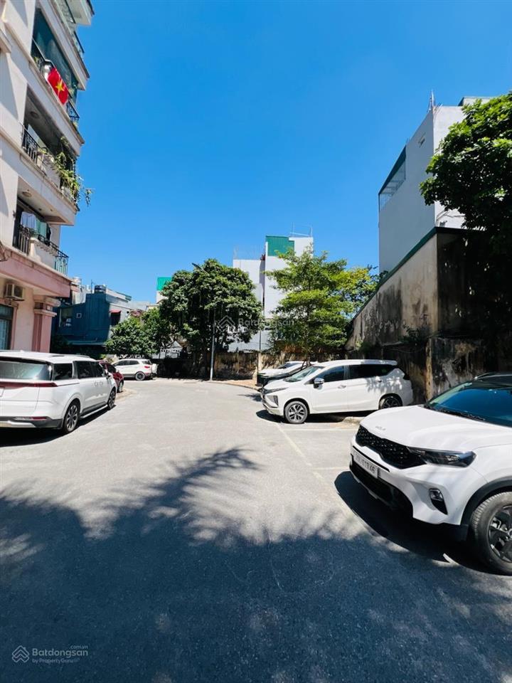 Ba đình  biệt thự sân vườn  2 thoáng  vỉa hè  view sân chơi  lô góc