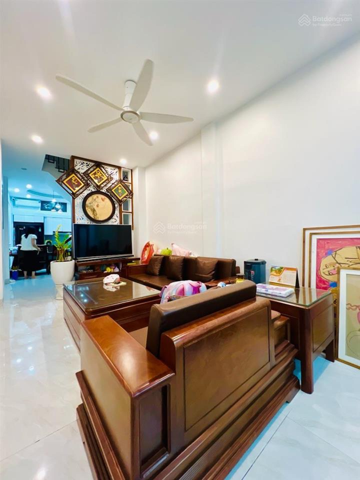 Thái hà  phân lô  không quy hoạch  ô tô 4 chỗ đỗ cửa  nhà đẹp ở ngay  full nội thất