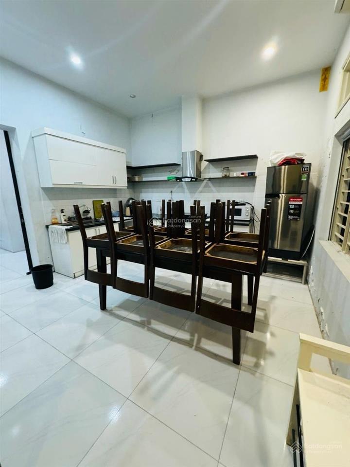 Đội cấn ba đình  thoáng trước sau  sổ hoa hậu  ô tô vào nhà vị trí đẹp