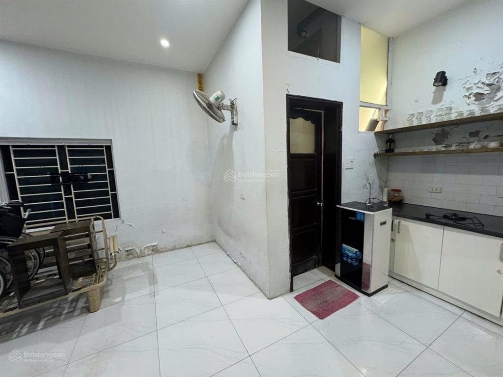 Đội cấn ba đình  thoáng trước sau  sổ hoa hậu  ô tô vào nhà vị trí đẹp