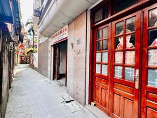 Trung tâm ba đình  50m ra phố  nhà lô góc, cực đẹp  tặng full nội thất  khu dân trí cao