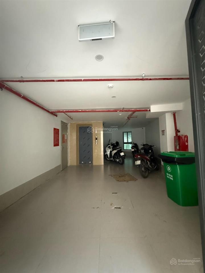 Ngọc lâm  tòa ccmn đang vận hành doanh thu gần 100 triệu/tháng cách mặt phố 20m pccc đầy đủ