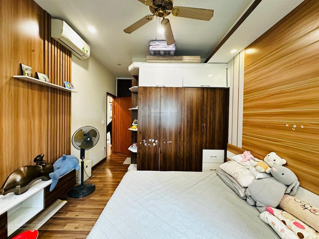 Mỹ đình  chủ nhà để lại toàn bộ nội thất như hình  full nội thất cao cấp