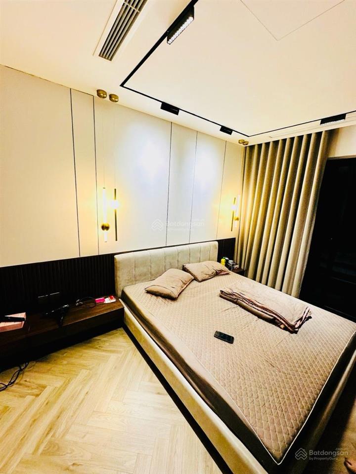 Khâm thiên  nhà đẹp  ô chờ thang máy  nội thất nhập khẩu xịn sò