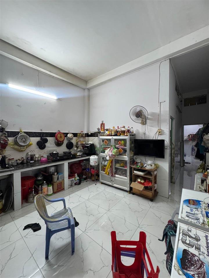 Nhà 2 tầng đường thới an 04 , phường thới an, q12, dt 76m2 (4mx19m) hẻm ôtô 5,3tỷ.tl
