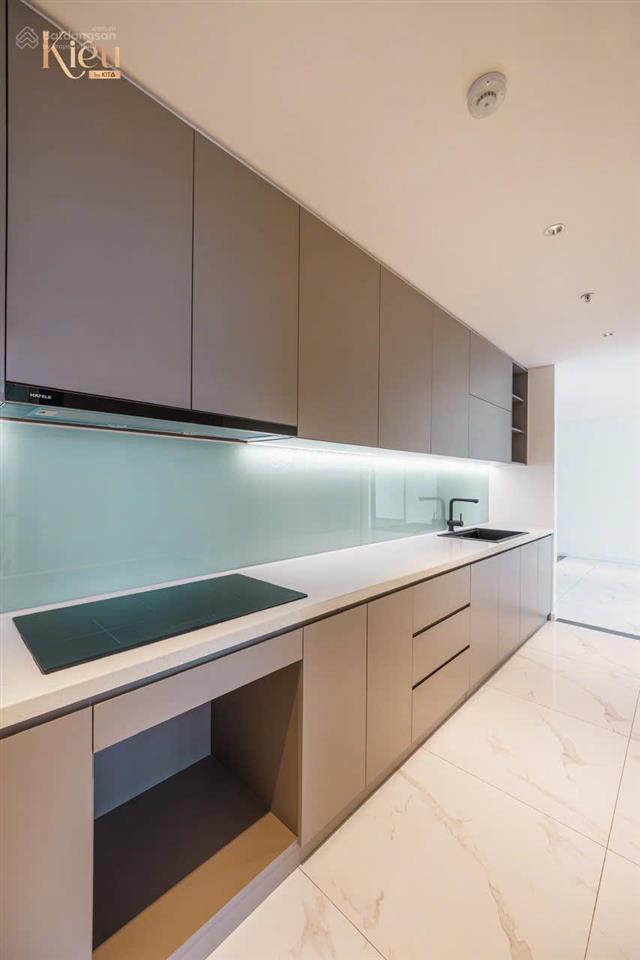 Chính chủ bán gấp căn hộ 14.04, 2pn, 90m2,giá cạnh tranh nhất thị trường,đã có sổ, tại kiều by kita
