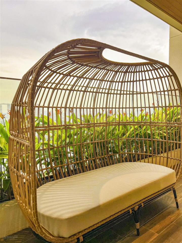 Chính chủ bán gấp căn hộ 14.04, 2pn, 90m2,giá cạnh tranh nhất thị trường,đã có sổ, tại kiều by kita