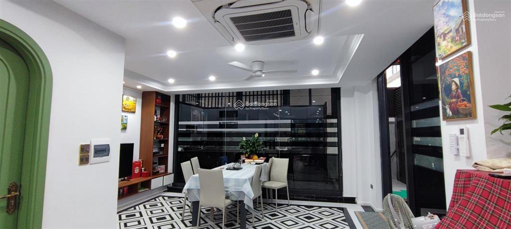 Chính chủ nhờ bán căn nhà biệt thự liền kề the diamond point, c14 phúc đồng, long biên, hà nội.