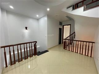 Cực hiếm, bán nhà việt hưng long biên, 40m² 4 tầng giá nhỉnh 6 tỷ