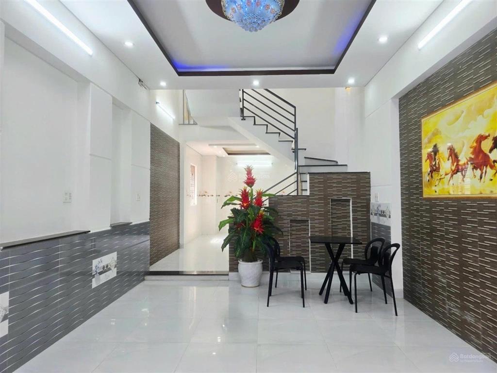 Bán nhà riêng tại tôn đản, 3,75 tỷ, 50m2, 3pn, 3wc, pháp lý đầy đủ