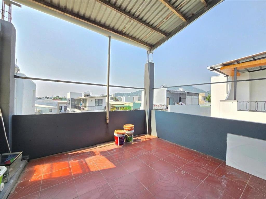Bán nhà riêng tại tôn đản, 3,75 tỷ, 50m2, 3pn, 3wc, pháp lý đầy đủ