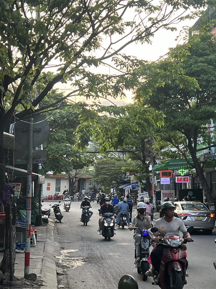 Gần 400m²  2mt 2 mặt bằng kd trước  sau trục 10m5  trung tâm hoà khánh  liên chiểu chỉ 18.5 tỷ