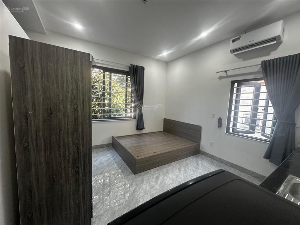 Hàng hiếm! hạ giá bán tòa căn hộ 4 tầng  lô góc sát bên là công viên, mặt tiền mỹ an