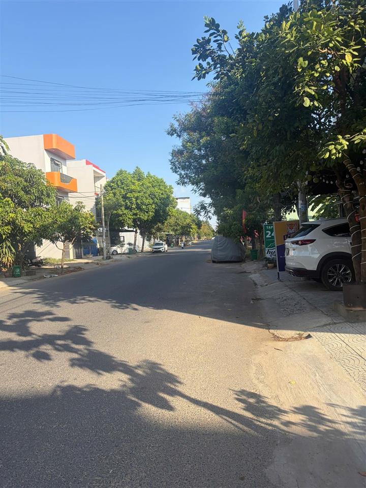 Chỉ 10,5 tỷ  100m2  đất đường 11,5m  hướng ra sông  kdt nam việt á