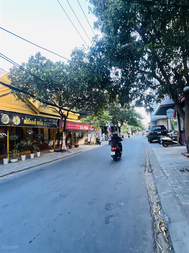 313m2  ngang 12m vuông vức  mỹ đa đông cách biển mỹ khê 200m  chỉ 120tr/m2