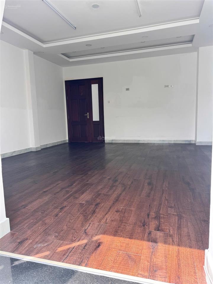Cho thuê văn phòng nguyên sàn lầu 3 khu cityland center hills