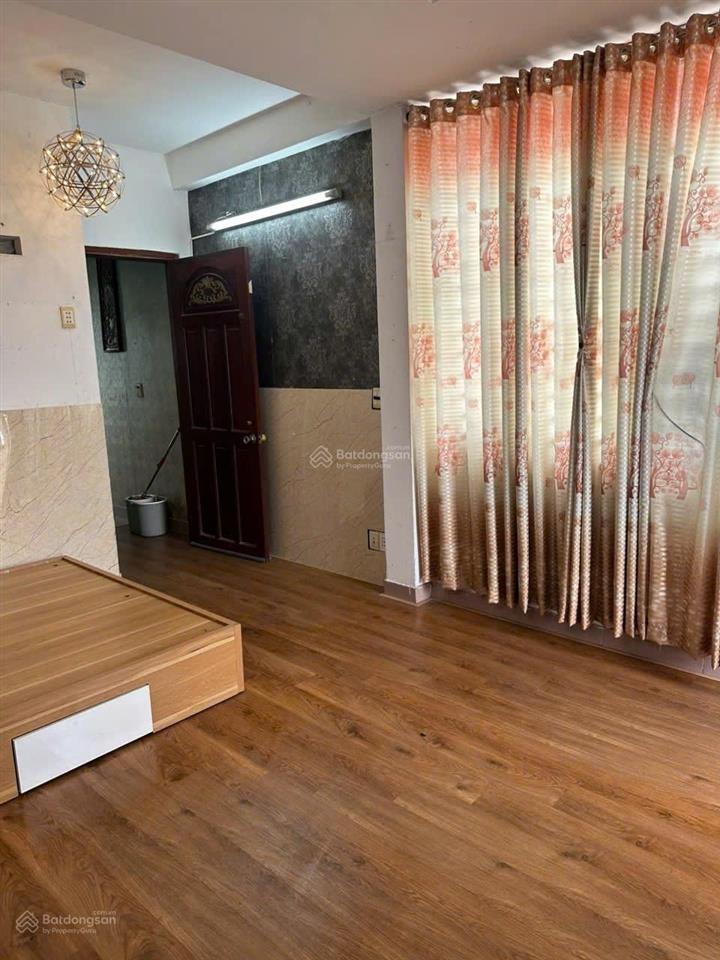Cho thuê nhà nguyên căn rạch bùng binh  p.9  quận 3 . 4x11m . 5 tầng