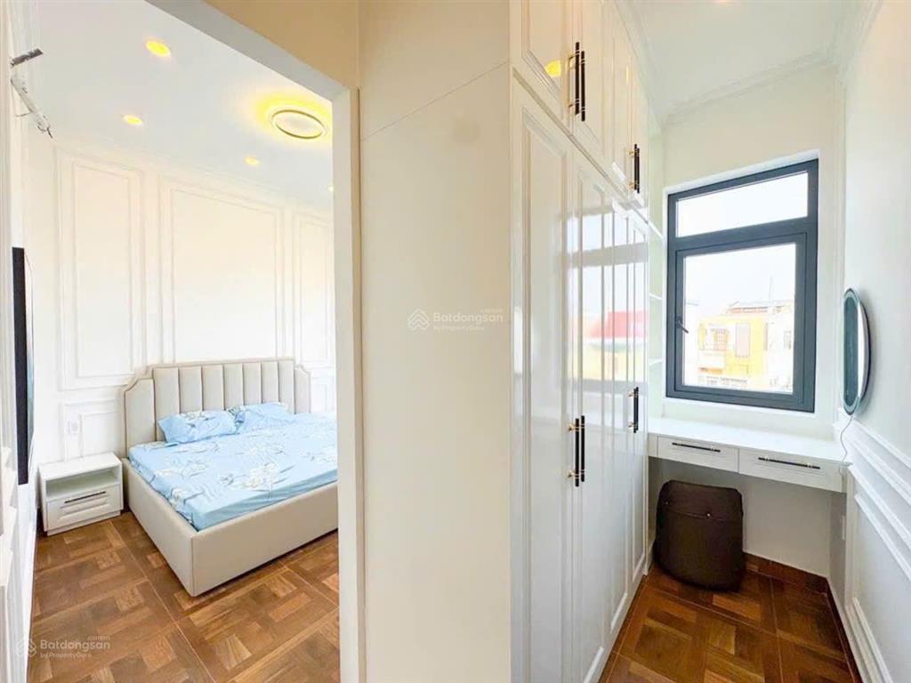 Bán nhà mới căn góc  có thang máy  huỳnh tấn phát, quận 7, full nội thất sang trọng