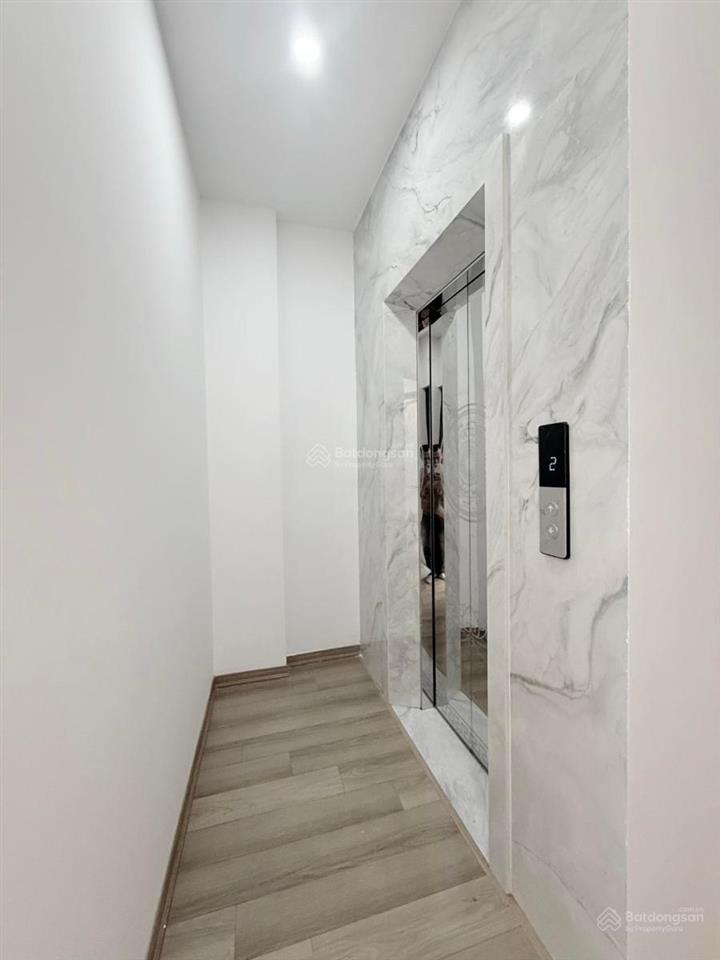 Bán nhà xuân la  42m2  6 tầng thang máy  9.45 tỷ  ngõ rộng  kinh doanh