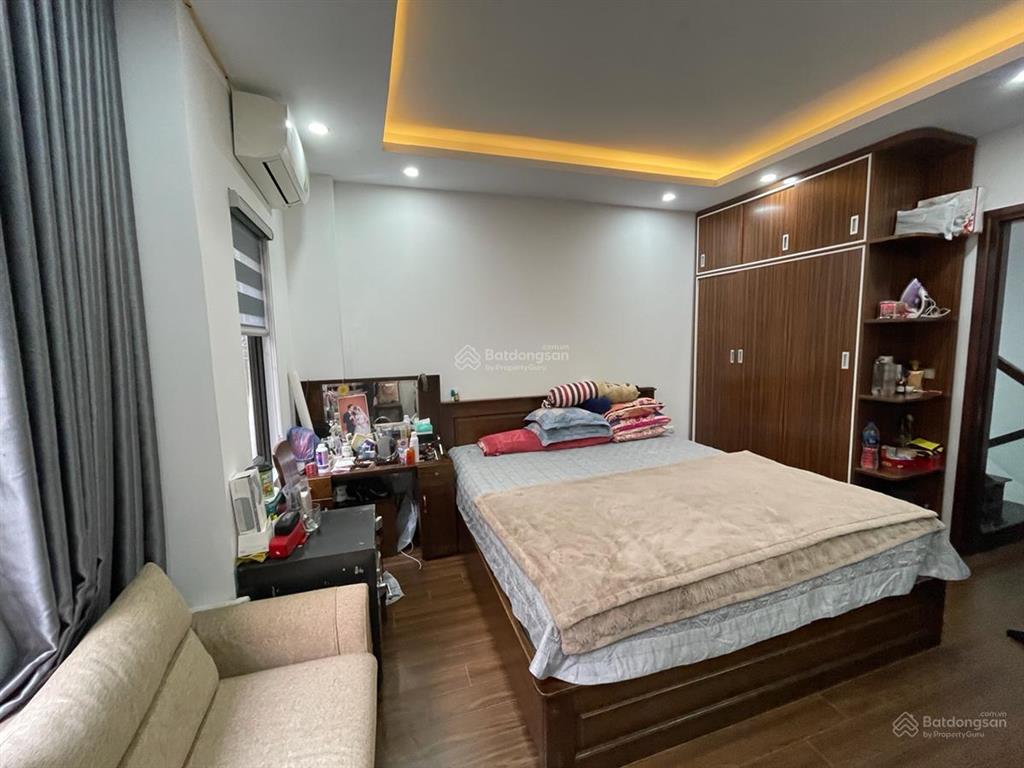 6.5 tỷ  nhà đẹp đội cấn  vài bước chân ra phố  21m2  2 phòng ngủ  sổ đỏ riêng