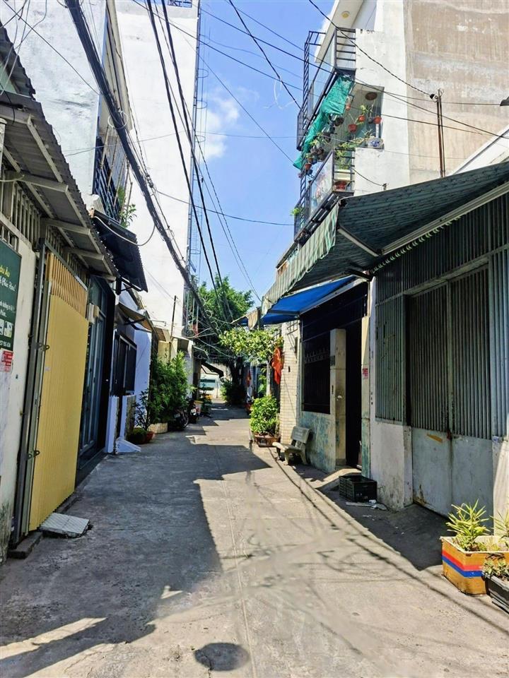 Bán gấp nhà phú thọ hòa tân phú 40m2 x 2 tầng, hẻm xe hơi thông sát trường học, chỉ 3.5 tỷ tl