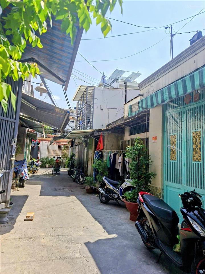 Bán gấp nhà phú thọ hòa tân phú 40m2 x 2 tầng, hẻm xe hơi thông sát trường học, chỉ 3.5 tỷ tl