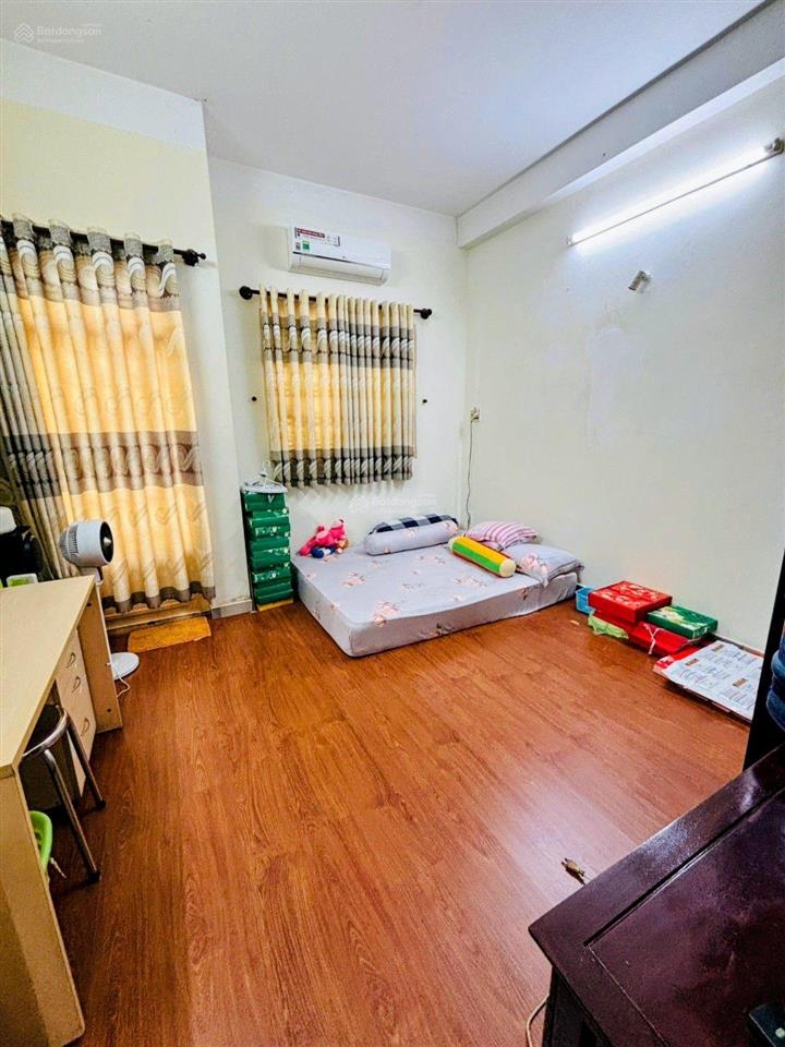Hxh đậu cửa, khuông việt q.tân phú, 52m2 x 4 tầng btct, 8.5 tỷ tl, gần đầm sen