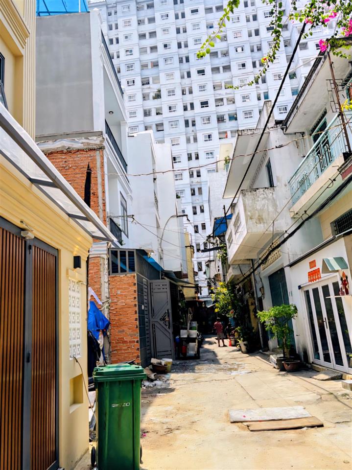 Hxh đậu cửa, khuông việt q.tân phú, 52m2 x 4 tầng btct, 8.5 tỷ tl, gần đầm sen