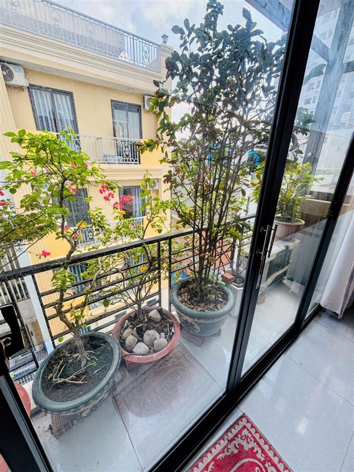 Hxh đậu cửa, khuông việt q.tân phú, 52m2 x 4 tầng btct, 8.5 tỷ tl, gần đầm sen
