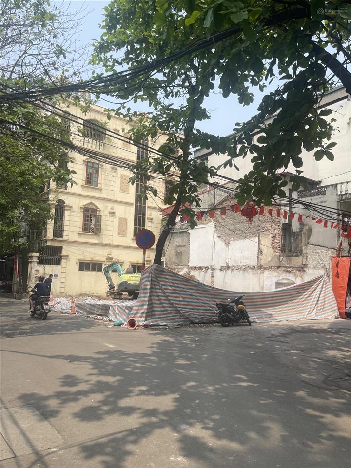 Hàng hiếm mặt ngõ 80 hoàng đạo thành. 130m2. mt 12m. hiện trạng đất. sổ phân lô. giá 36t