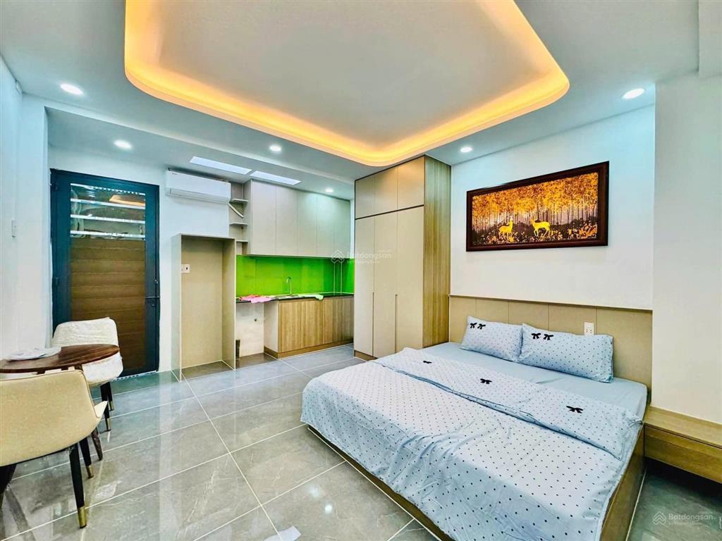 Nhà đang khai thác chdv gần galaxy kinh dương vương, 5 tầng btct 9pn 9wc, dòng tiền sẵn 50 tr /th