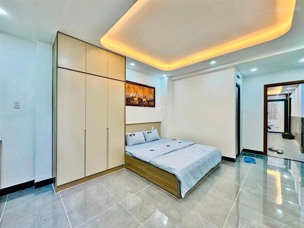 Nhà đang khai thác chdv gần galaxy kinh dương vương, 5 tầng btct 9pn 9wc, dòng tiền sẵn 50 tr /th