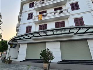 Cho thuê nhà gần hồng tiến , 140m2 , 7 tầng , mt 12m , hầm để xe pccc đầy đủ