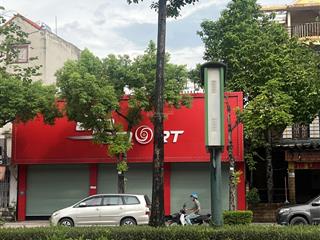 Cho thuê nhà mặt phố nguyễn văn cừ, 300m2, thông sàn, mt 7m, giá 70tr, cực đẹp