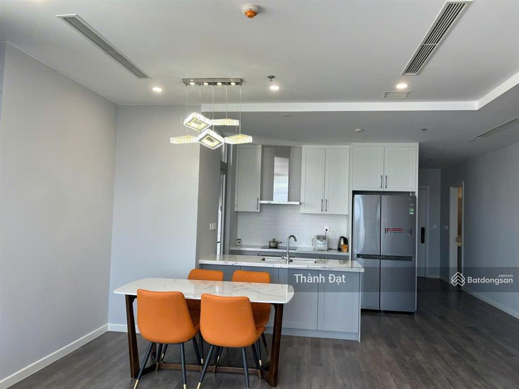 Chính chủ cần bán căn góc đông nam, 3pn dt107m2 full đồ tầng 18 toà the nine phạm văn đồng