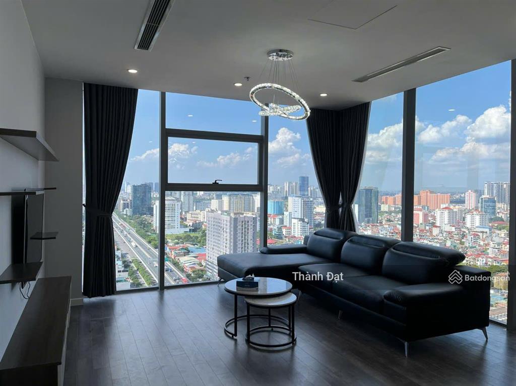 Chính chủ cần bán căn góc đông nam, 3pn dt107m2 full đồ tầng 18 toà the nine phạm văn đồng