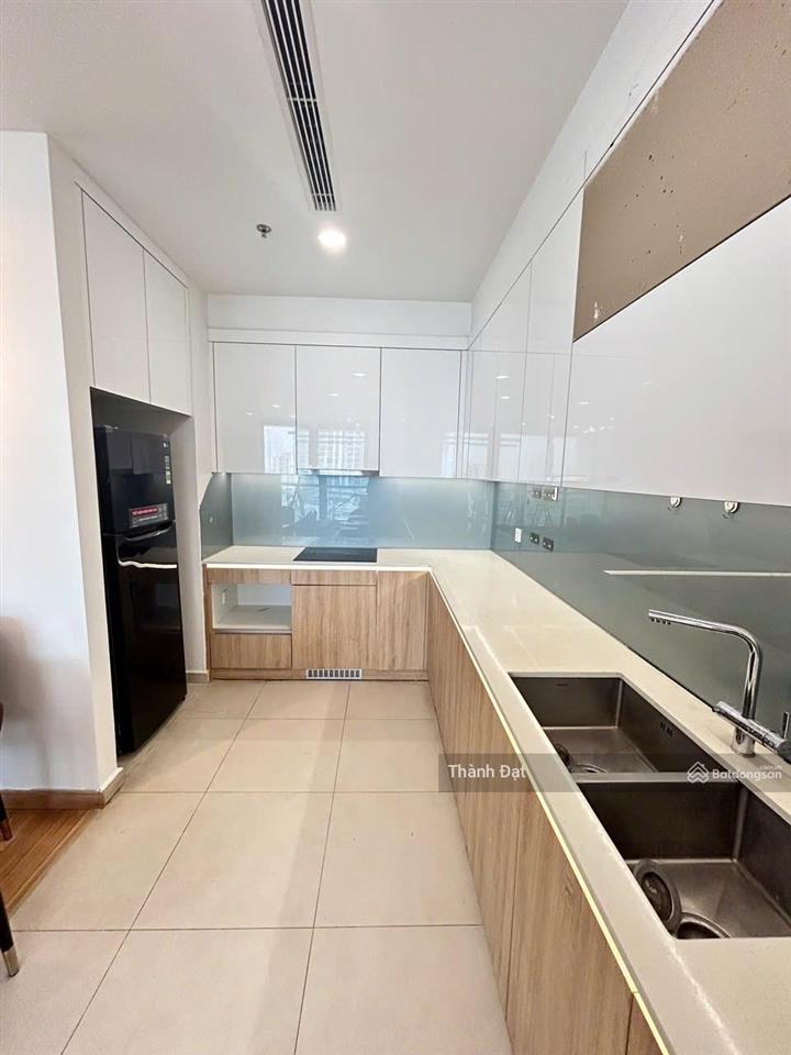 Chính chủ chuyển mặt đất cần bán cắt lỗ ch 3pn 108m2 chung cư the zei