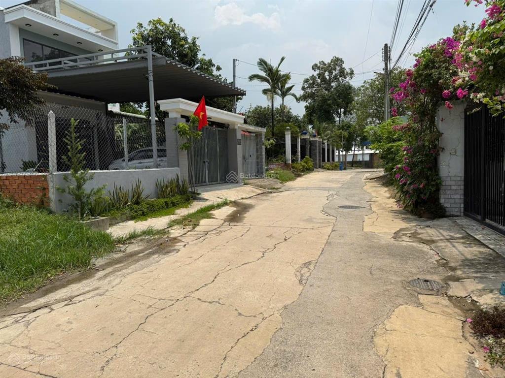 Bán đất tại khu phố 5, 19 triệu / m2, 141.7m2, đẹp, nhiều tiện ích