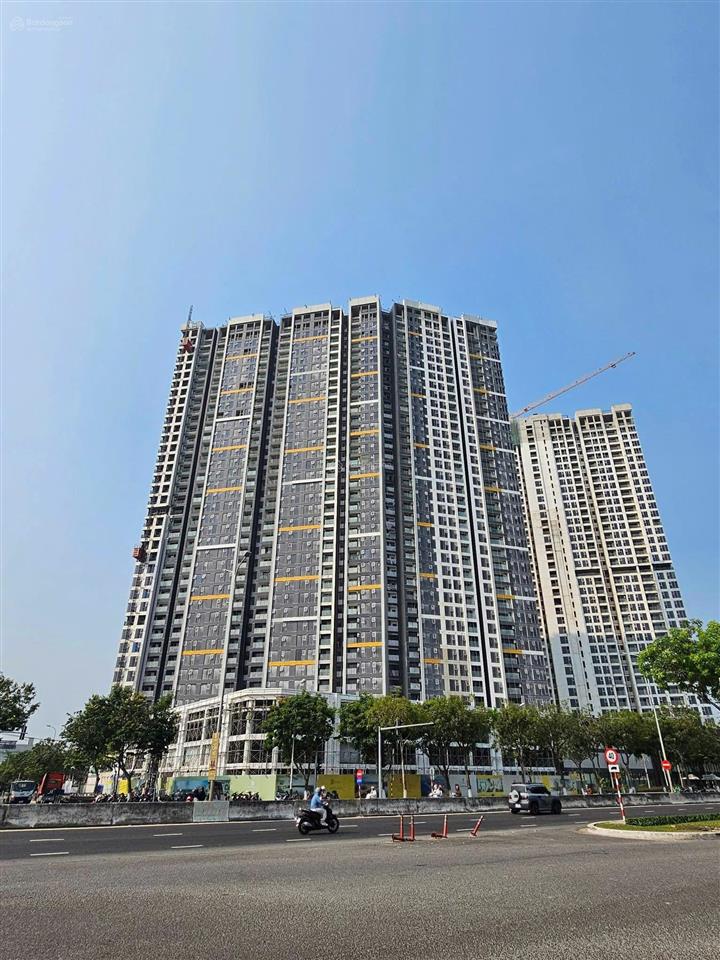 Sót 1 căn góc 2pn, tầng trung, view pháo hoa, view sông hàn cực đẹp, tòa a masteri đn