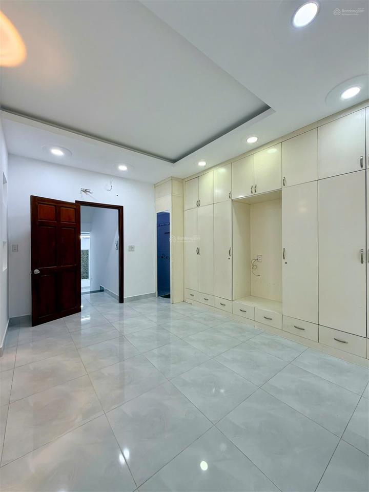 Chính chủ cho thuê nhà nguyên căn làm văn phòng ở gđ khu đồng bộ hẻm sát mặt tiền hoàng bật đạt