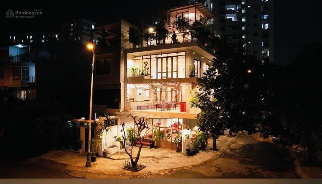 Biệt thự góc 2 mặt tiền, quận 2  cách lakeview city 400m  cách global city chỉ 700m  32 tỷ