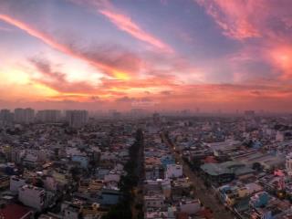 Tôi chính chủ bán căn hộ 2pn 2wc tầng cao view pháo hoa tô hiệu.