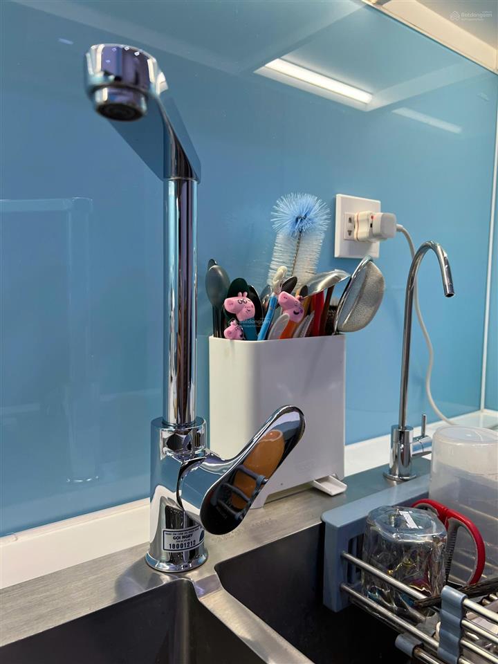 Tôi chính chủ bán căn hộ 2pn 2wc tầng cao view pháo hoa tô hiệu.