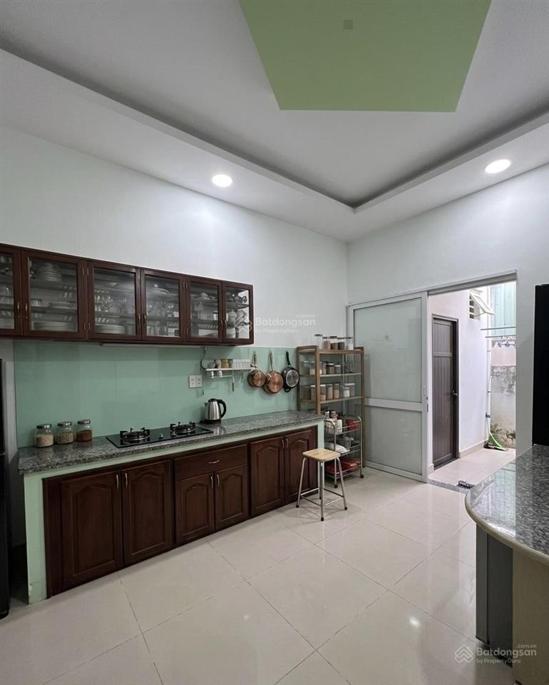 Giảm giá bán nhanh nhỉnh 6 tỷ mặt tiền thoại ngọc hầu tân phú 70m2