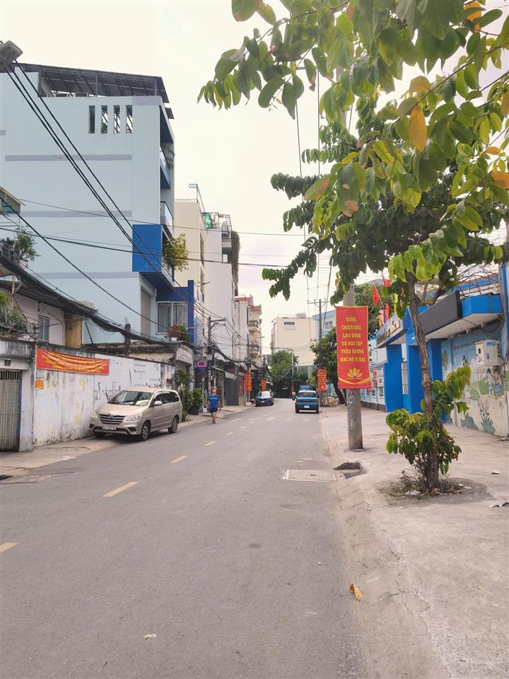 Hiếm mặt tiền đất thánh  khu bắc hải 4,3 nở hậu5,2x20m  3 tầng kinh doanh sầm uất