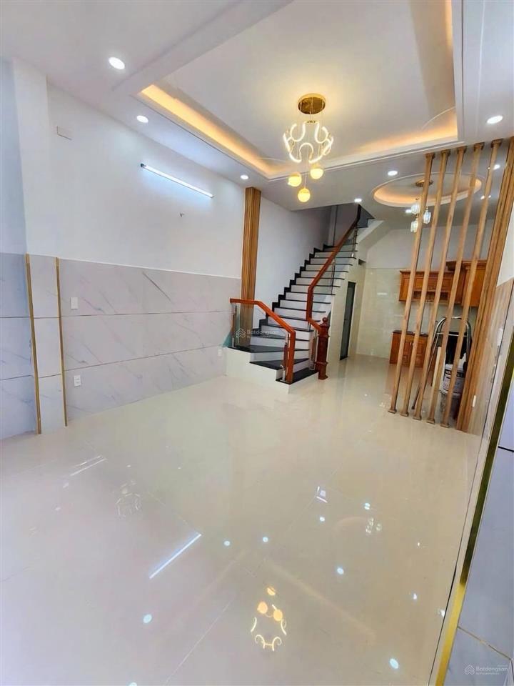 ( giảm mạnh ) chiến lược bình tân. 4 tầng 4x9m tổng dts 140m2. hẽm 5m. giá chỉ 4,6x tỷ có tl