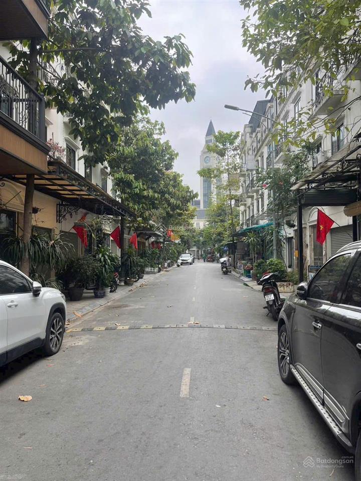 Bán 50 m đất phân lô ô tô tránh ngay nông quốc chấngiáp văn khêxây văn phòngkinh doanh 13,2 tỉ