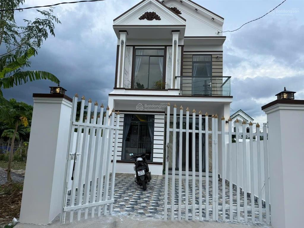 Nhà 2 tầng trung tâm diên lạc,diên khánh