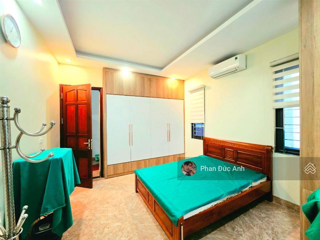 Bán nhà thịnh quang  50m t2  oto đỗ cửa  ngõ thông  vừa ở vừa kinh doanh lô góc 2 mặt tiền